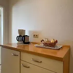 아파트 Gaestehaus-gorch-fock-wohnung-3-mit-direktem-meerblick