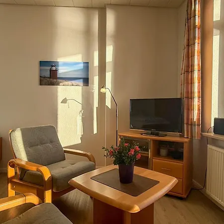 Gaestehaus-gorch-fock-wohnung-3-mit-direktem-meerblick 아파트